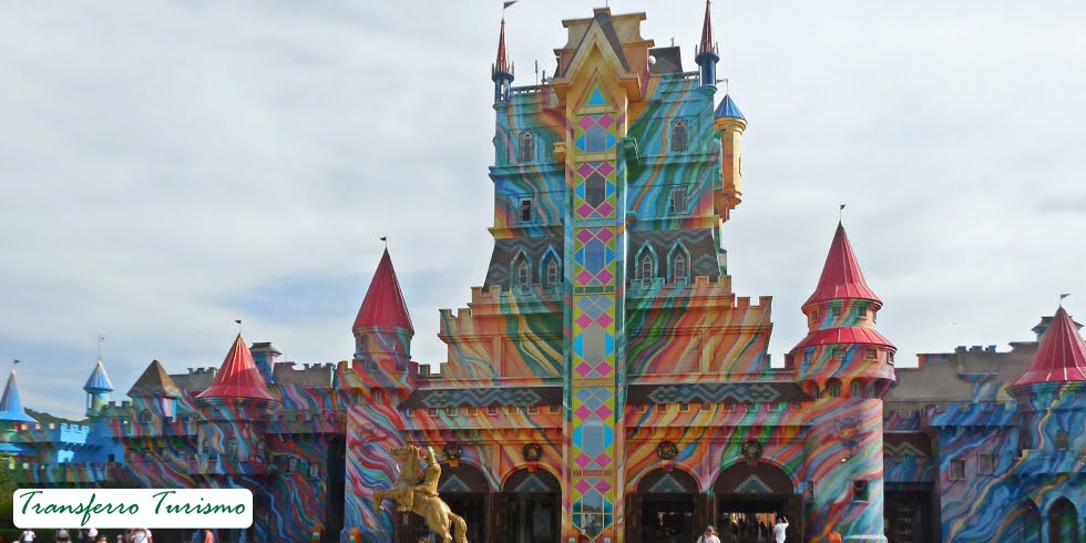 Transferro Turismo | Empresa de Fretamento de Ônibus no Espírito Santo Diversão em Família no Beto Carrero World: Viva Essa Aventura com a Transferro Turismo